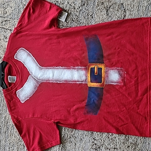 Delta Other - NWT DELTA PRO WEIGHT SANTA'S T-SHIRT